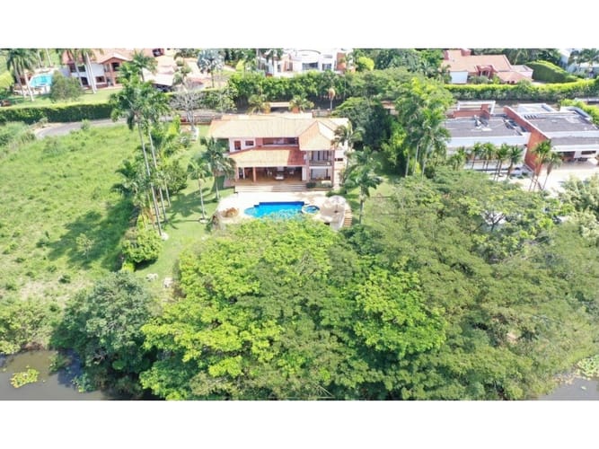Casa de 5 alcobas en venta en Cerritos, Pereira, 1000 m² · foto 6 de 24