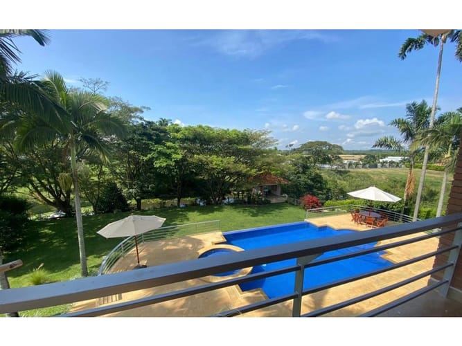 Casa de 5 alcobas en venta en Cerritos, Pereira, 1000 m² · foto 10 de 24