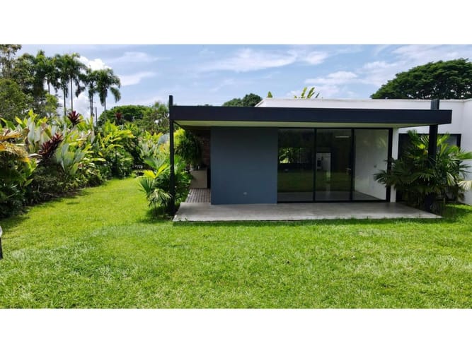 Casa de 3 alcobas en venta en Cerritos, Pereira, 290 m² · foto 5 de 24