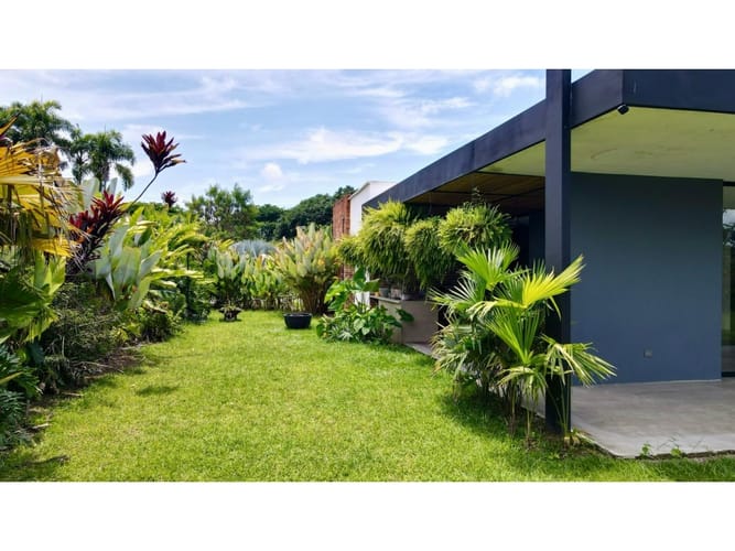 Casa de 3 alcobas en venta en Cerritos, Pereira, 290 m² · foto 7 de 24