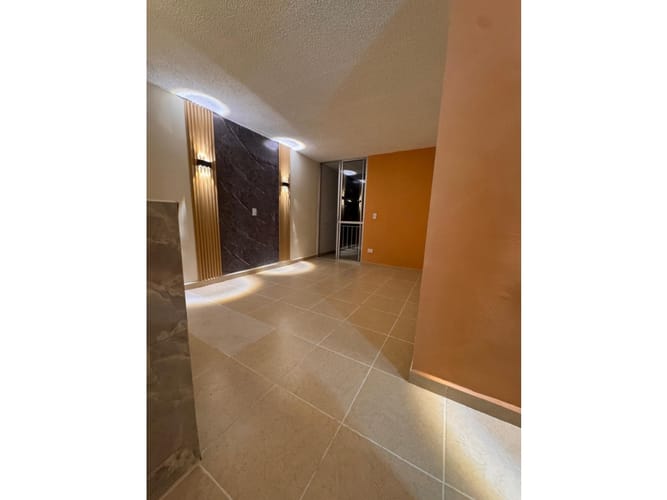 Apartamento de 3 alcobas en venta en Las Violetas, Dosquebradas, 54 m² · foto 3 de 24