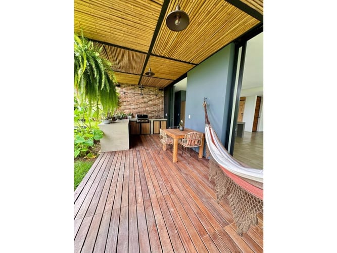 Casa de 3 alcobas en venta en Cerritos, Pereira, 290 m² · foto 10 de 24