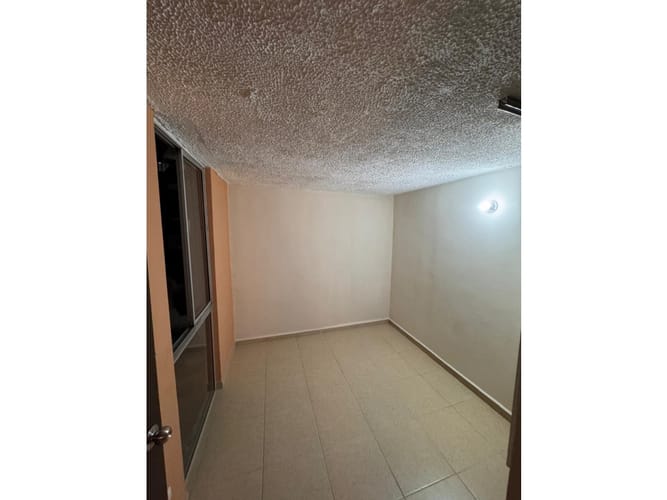 Apartamento de 3 alcobas en venta en Las Violetas, Dosquebradas, 54 m² · foto 12 de 24