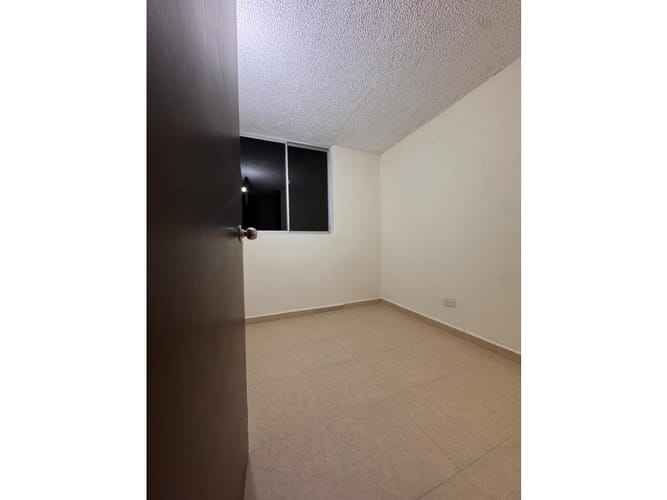 Apartamento de 3 alcobas en venta en Las Violetas, Dosquebradas, 54 m² · foto 13 de 24