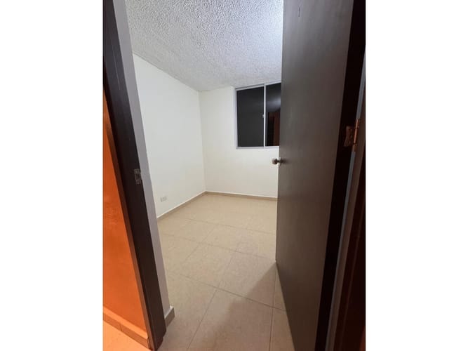 Apartamento de 3 alcobas en venta en Las Violetas, Dosquebradas, 54 m² · foto 15 de 24