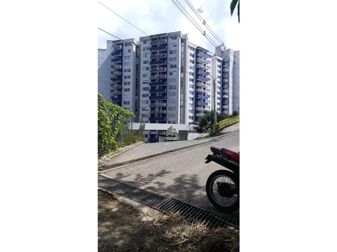 Apartamento de 3 alcobas en venta en Las Violetas, Dosquebradas, 54 m² · foto 21 de 24