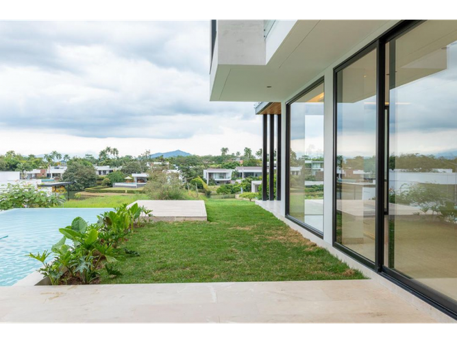 Casa de 5 alcobas en venta en Cerritos, Pereira, 600 m² · foto 10 de 22