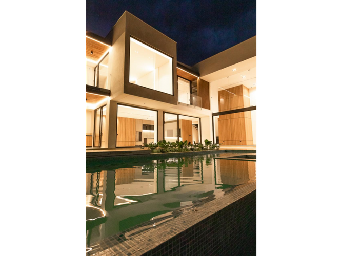 Casa de 5 alcobas en venta en Cerritos, Pereira, 600 m² · foto 19 de 22