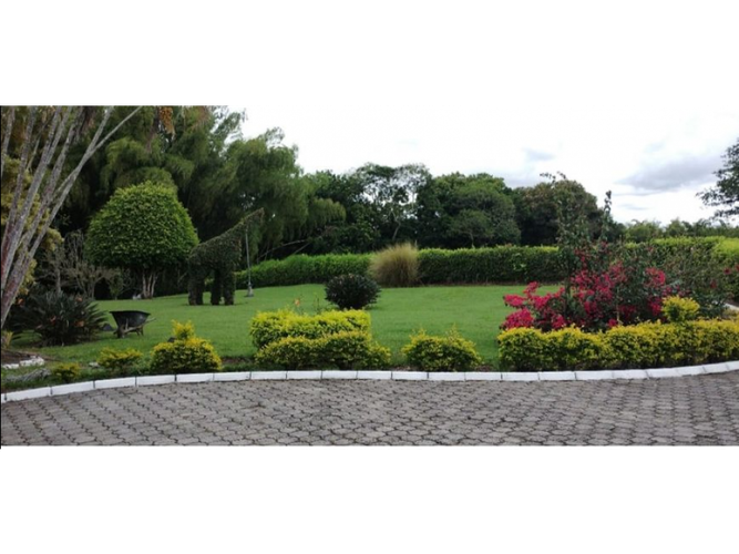 Casa de 8 alcobas en venta en Cerritos, Pereira, 1000 m² · foto 5 de 18