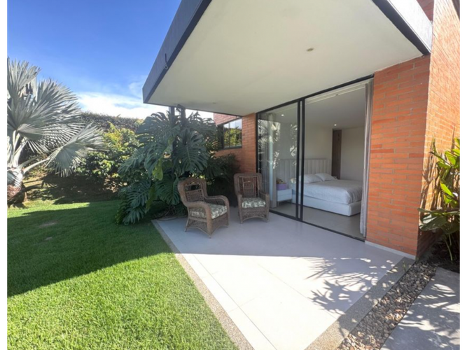 Casa de 3 alcobas en venta en Cerritos, Pereira, 360 m² · foto 2 de 24