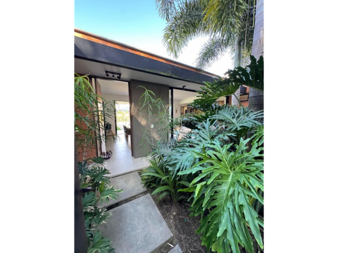Casa de 3 alcobas en venta en Cerritos, Pereira, 360 m² · foto 3 de 24