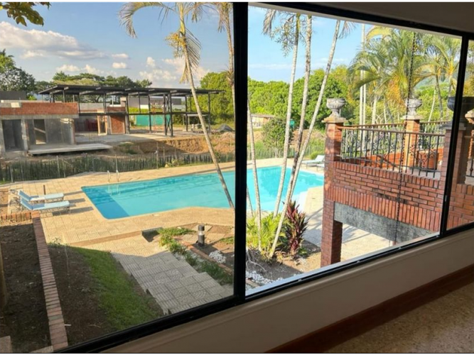 Casa de 8 alcobas en venta en Cerritos, Pereira, 1000 m² · foto 9 de 18