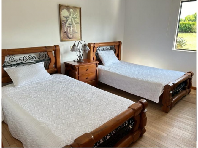 Casa de 8 alcobas en venta en Cerritos, Pereira, 1000 m² · foto 13 de 18