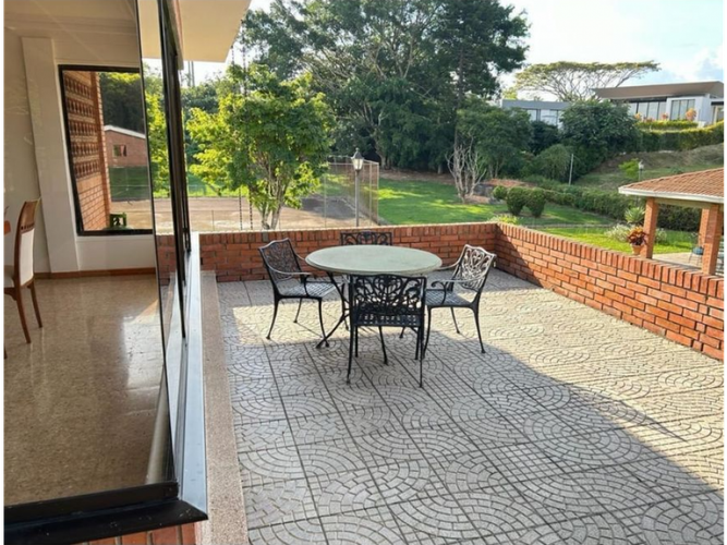 Casa de 8 alcobas en venta en Cerritos, Pereira, 1000 m² · foto 16 de 18
