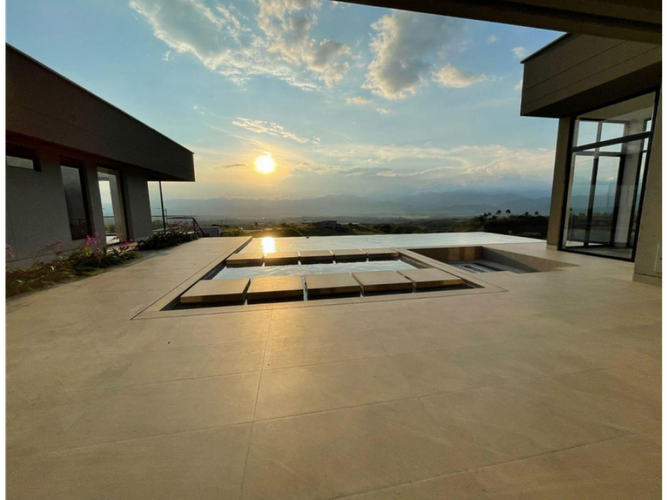 Casa de 4 alcobas en venta en Cerritos, Pereira, 940 m² · foto 5 de 20