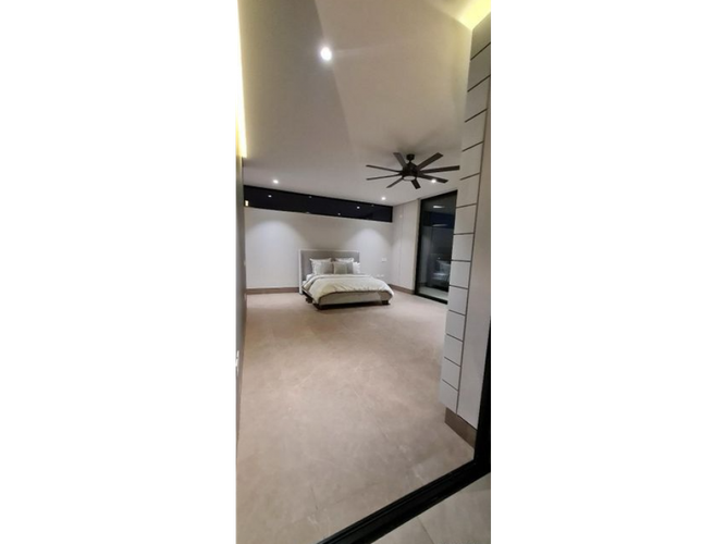 Casa de 4 alcobas en venta en Cerritos, Pereira, 940 m² · foto 11 de 20