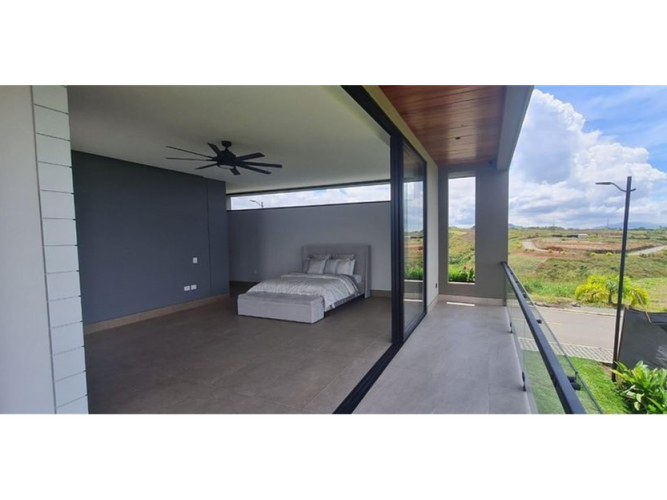 Casa de 4 alcobas en venta en Cerritos, Pereira, 940 m² · foto 15 de 20