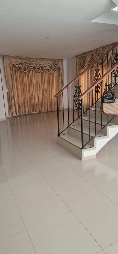 Casa de 4 alcobas en venta en La Pradera, Jamundí, 280 m² · foto 5 de 16