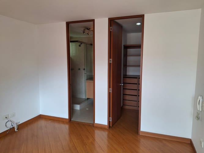 Apartamento de 3 alcobas en venta en Ub. Cordoba Niza, Bogotá, 85 m² · foto 11 de 17