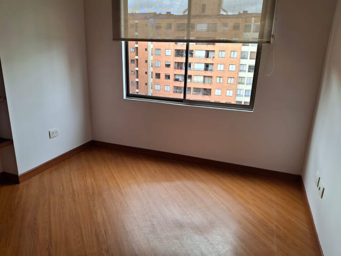 Apartamento de 3 alcobas en venta en Ub. Cordoba Niza, Bogotá, 85 m² · foto 7 de 17
