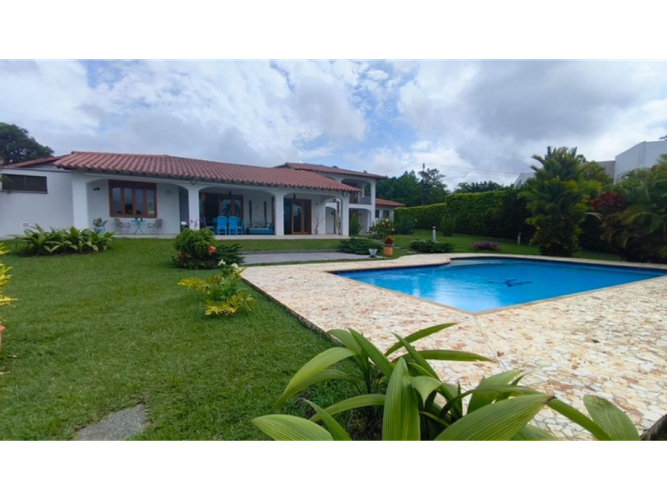 Casa de 4 alcobas en venta en Cerritos, Pereira, 786 m² · foto 3 de 24