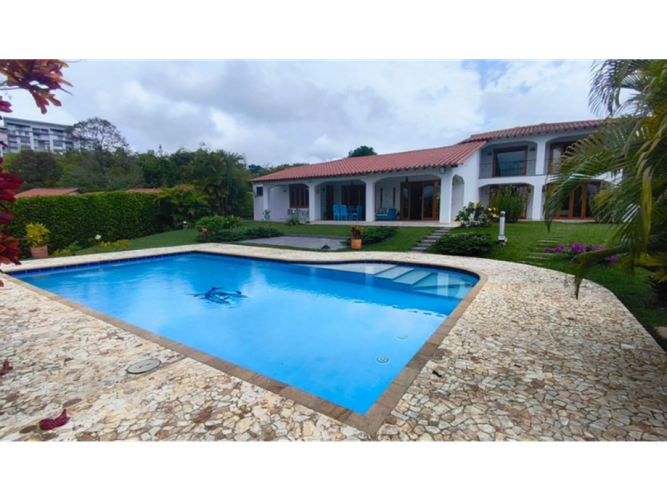 Casa de 4 alcobas en venta en Cerritos, Pereira, 786 m² · foto 4 de 24