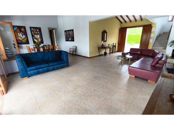 Casa de 4 alcobas en venta en Cerritos, Pereira, 786 m² · foto 9 de 24