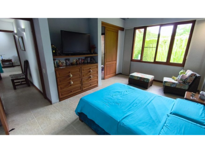 Casa de 4 alcobas en venta en Cerritos, Pereira, 786 m² · foto 18 de 24