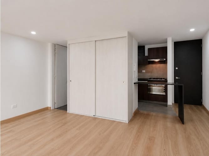 Apartaestudio en venta en La Candelaria, Bogotá, 30 m² · foto 2 de 10