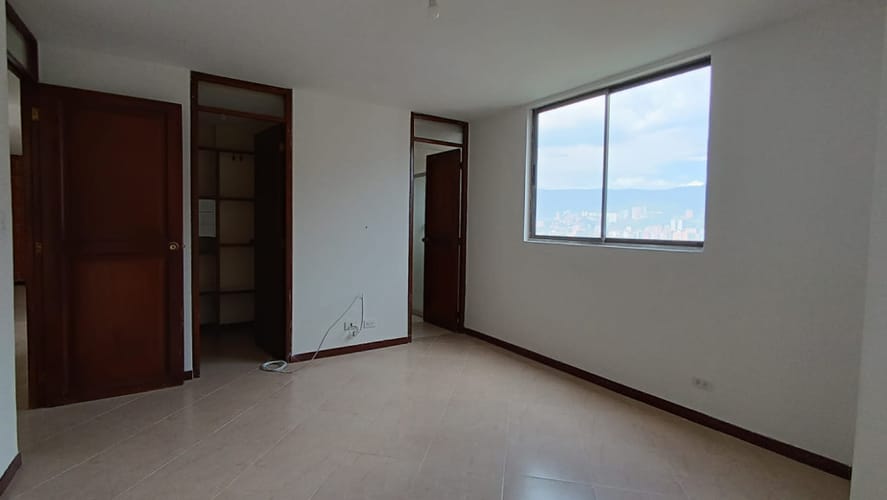 Apartamento de 3 alcobas en arriendo en Laureles, Medellín, 112 m² · foto 13 de 21