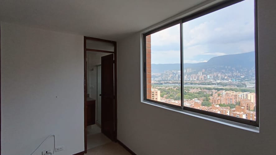 Apartamento de 3 alcobas en arriendo en Laureles, Medellín, 112 m² · foto 15 de 21