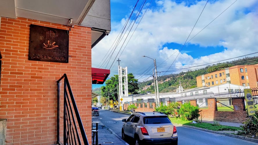 Apartamento de 2 alcobas en venta en Barrancas Norte, Bogotá, 56 m² · foto 2 de 19