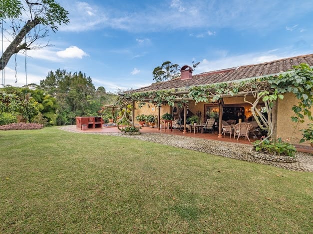 Casa de 5 alcobas en venta en Pontezuela, Rionegro, 300 m² · foto 4 de 23