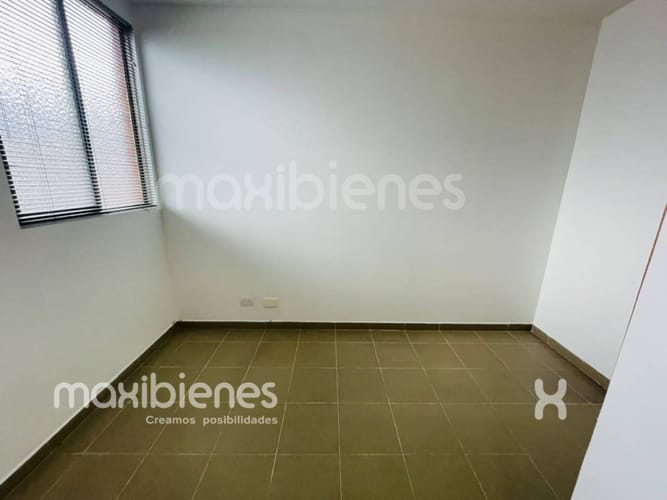 Apartamento de 4 alcobas en arriendo en Loma De Los Gonzalez, Medellín, 225 m² · foto 12 de 22