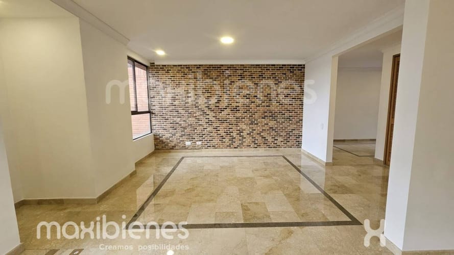 Apartamento de 4 alcobas en arriendo en Loma De Los Gonzalez, Medellín, 225 m² · foto 15 de 22