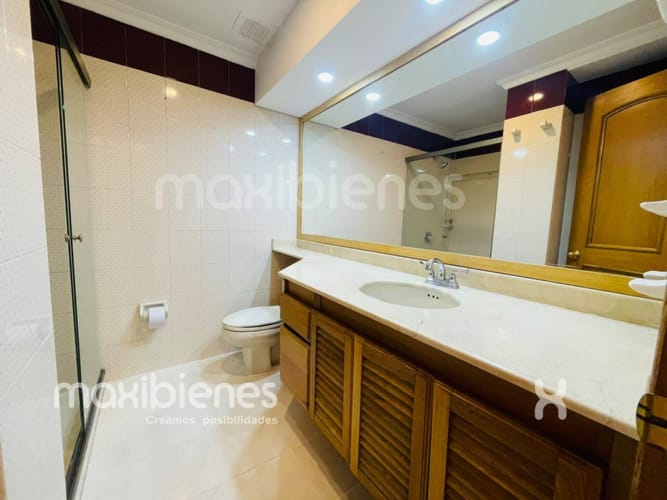 Apartamento de 4 alcobas en arriendo en Loma De Los Gonzalez, Medellín, 225 m² · foto 16 de 22