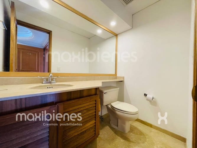 Apartamento de 4 alcobas en arriendo en Loma De Los Gonzalez, Medellín, 225 m² · foto 18 de 22
