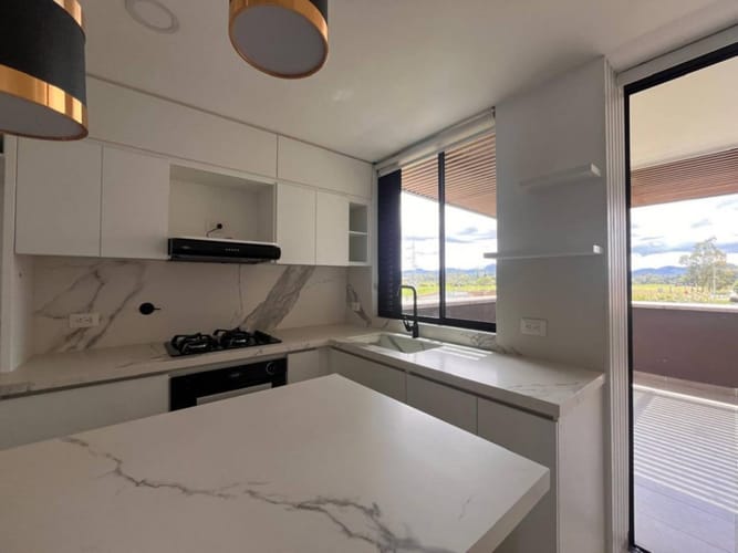 Apartamento de 3 alcobas en arriendo en Llano Grande, Rionegro, 97 m² · foto 3 de 17