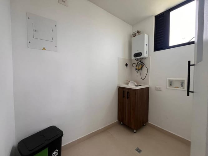 Apartamento de 3 alcobas en arriendo en Llano Grande, Rionegro, 97 m² · foto 5 de 17