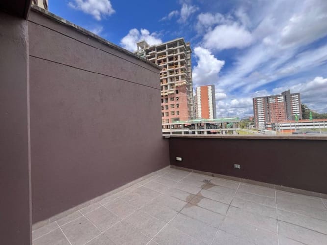 Apartamento de 3 alcobas en arriendo en Llano Grande, Rionegro, 97 m² · foto 16 de 17