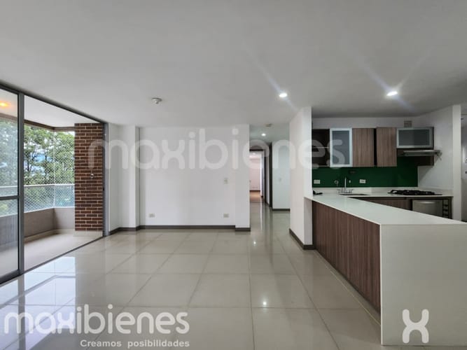 Apartamento de 3 alcobas en arriendo en Villa Carlota, Medellín, 103 m² · foto 9 de 23