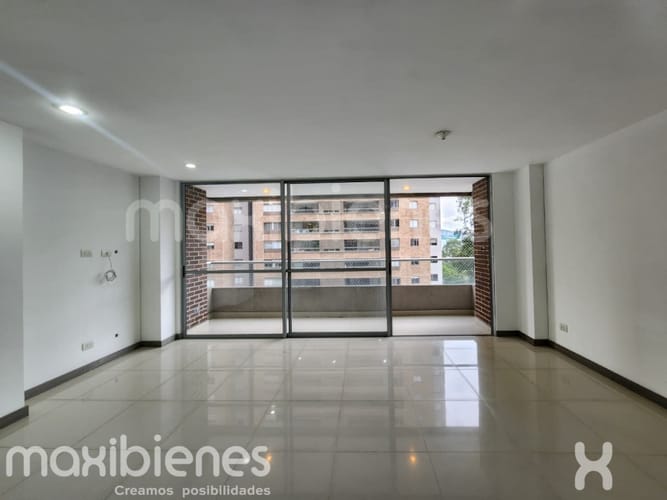 Apartamento de 3 alcobas en arriendo en Villa Carlota, Medellín, 103 m² · foto 11 de 23
