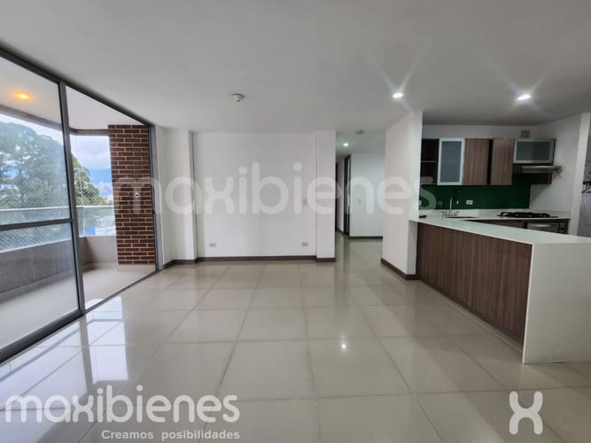 Apartamento de 3 alcobas en arriendo en Villa Carlota, Medellín, 103 m² · foto 12 de 23