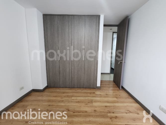 Apartamento de 3 alcobas en arriendo en Villa Carlota, Medellín, 103 m² · foto 13 de 23