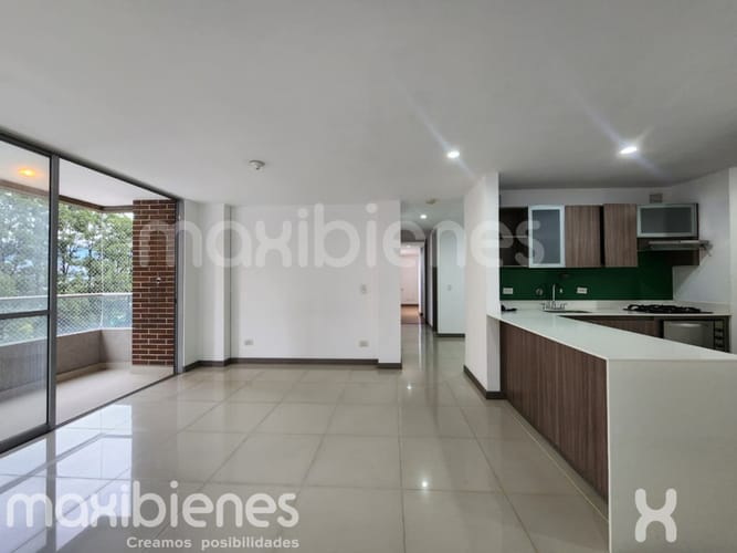Apartamento de 3 alcobas en arriendo en Villa Carlota, Medellín, 103 m² · foto 14 de 23