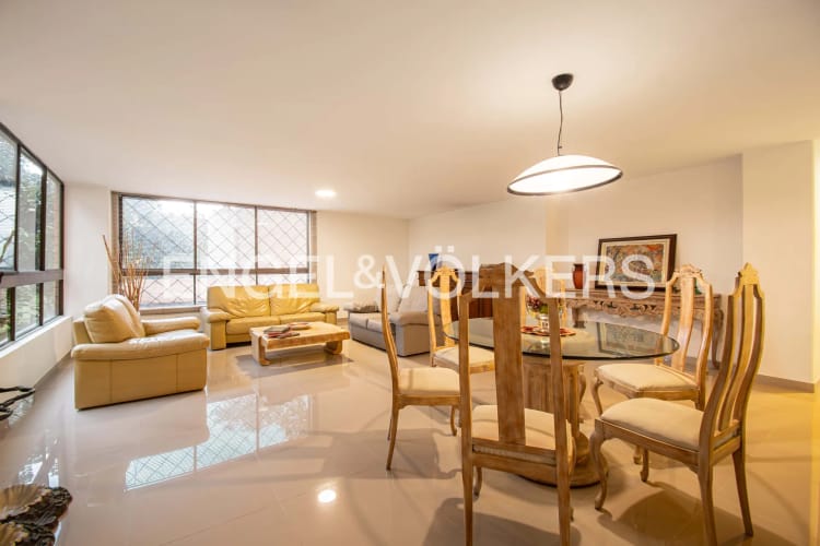 Apartamento de 3 alcobas en arriendo en San Lucas, Medellín, 190 m² · foto 3 de 15