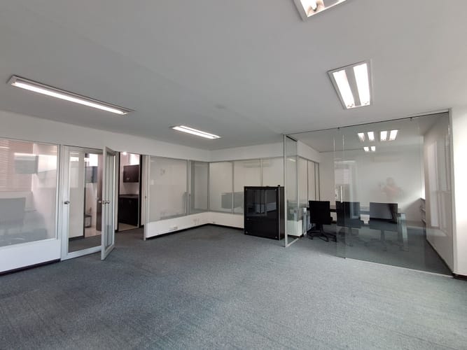 Oficina en arriendo en Milla De Oro, Medellín, 110 m² · foto 8 de 14