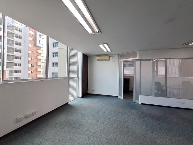 Oficina en arriendo en Milla De Oro, Medellín, 110 m² · foto 11 de 14