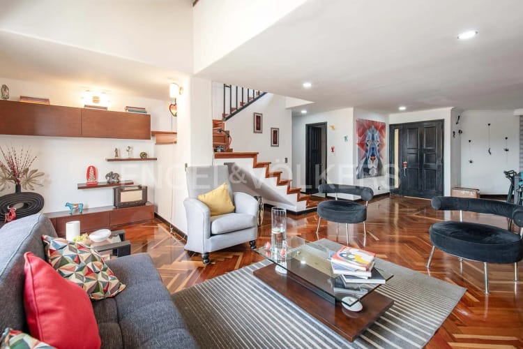 Apartamento de 4 alcobas en venta en San Patricio, Bogotá, 212 m² · foto 2 de 19