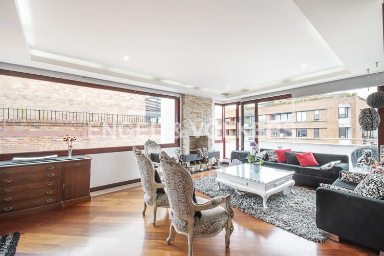 Apartamento en venta en Santa Barbara Central, Bogotá · foto 3 de 23